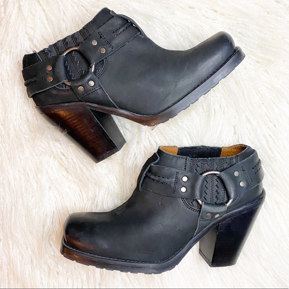 SIXTYSEVEN black square toe heeled ankle boots
